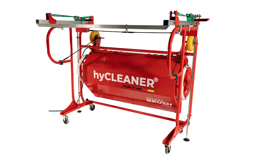 Cleaning robot facadeBRUSH v-line